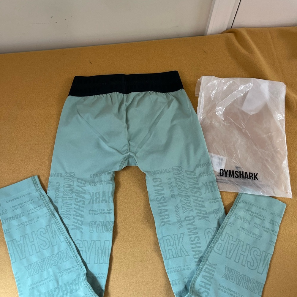 Gymshark Seamless Vision Leggings with Black Waistband